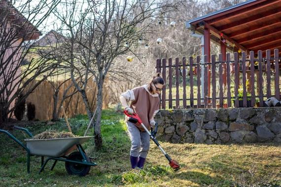Jarné upratovanie si zaslúži aj záhradný domček